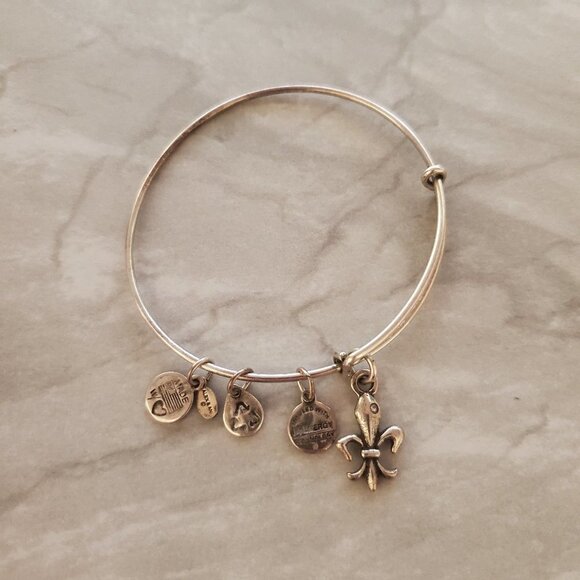 ⚜ Alex and Ani French Royalty Fleur de Lis Silver Expandable Charm Bracelet ⚜ - Picture 1 of 4